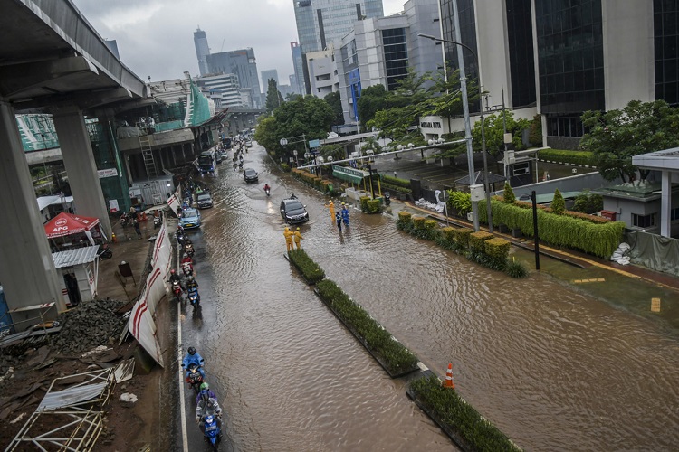 Bencana alam banjir yang menyebabkan kerugian, Sumber: thejakartapost.com